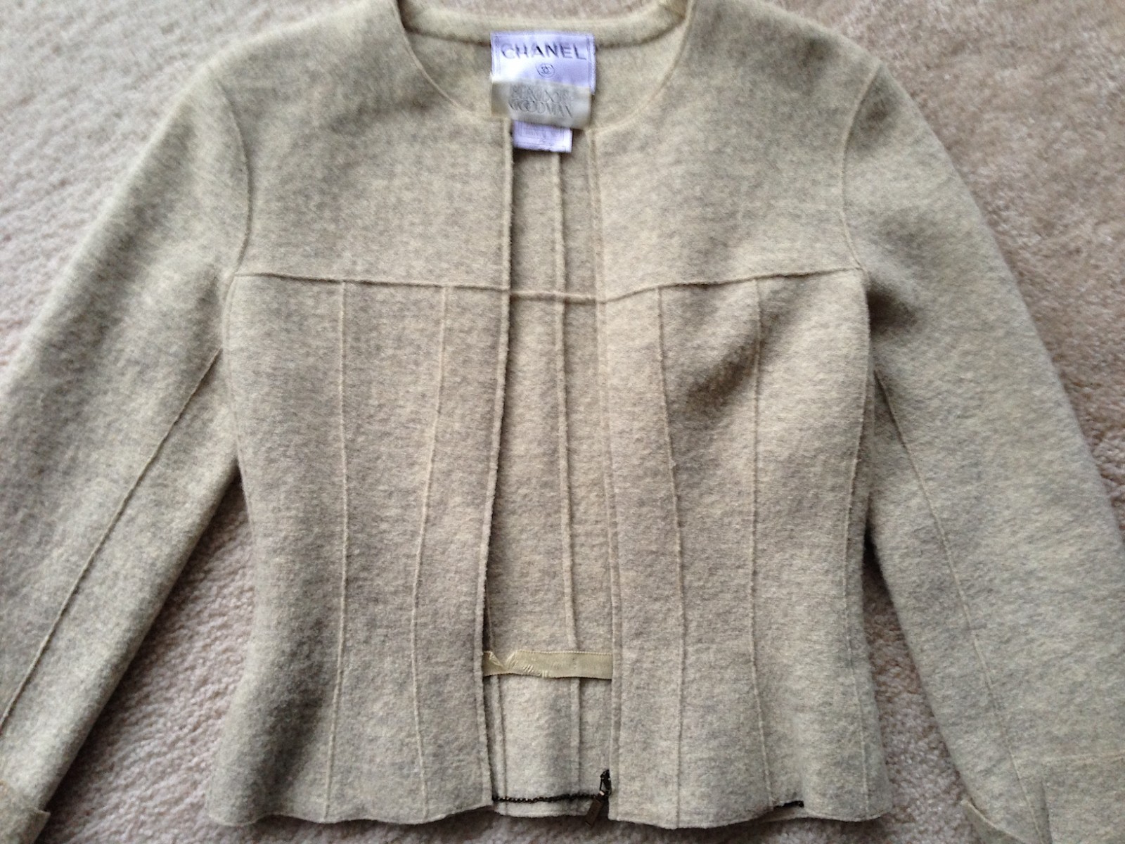 VINTAGE 1999 Chanel jacket blazer boiled wool chain-in-hem 36 paneled tailoring