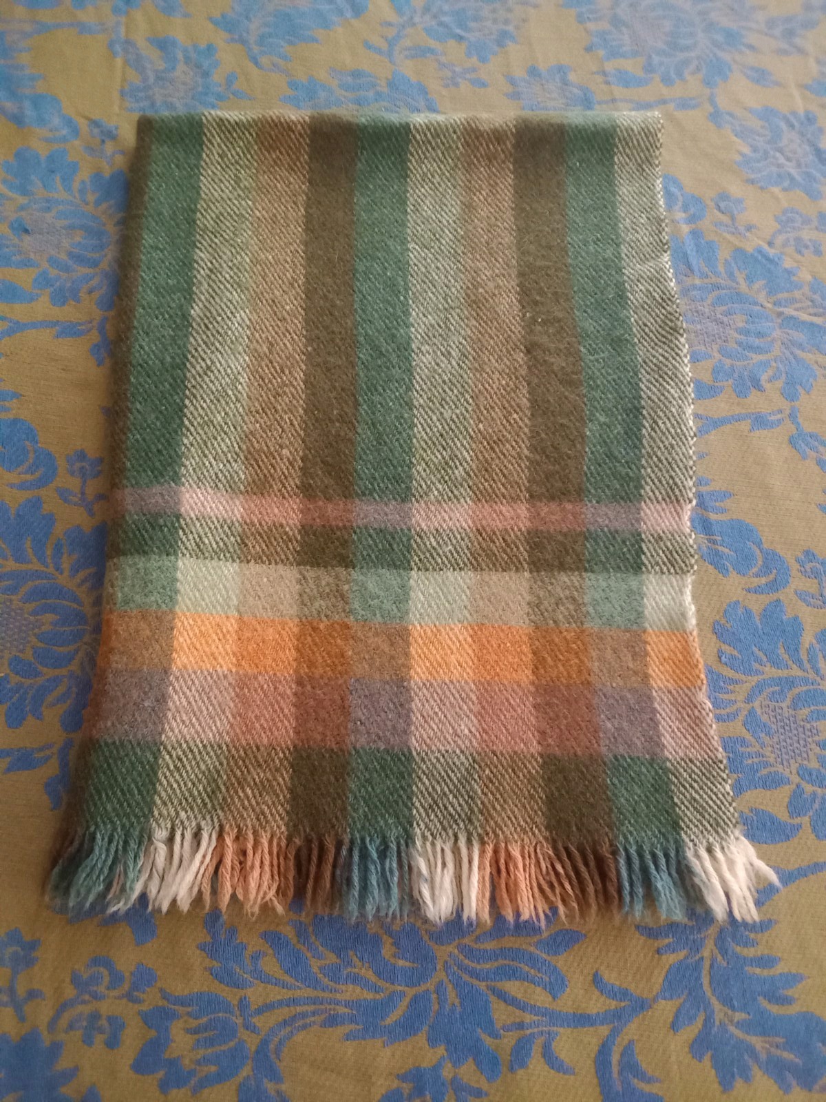 Vintage • The Crock of Gold • 100% Wool • Blanket / Throw • Handmade in Ireland