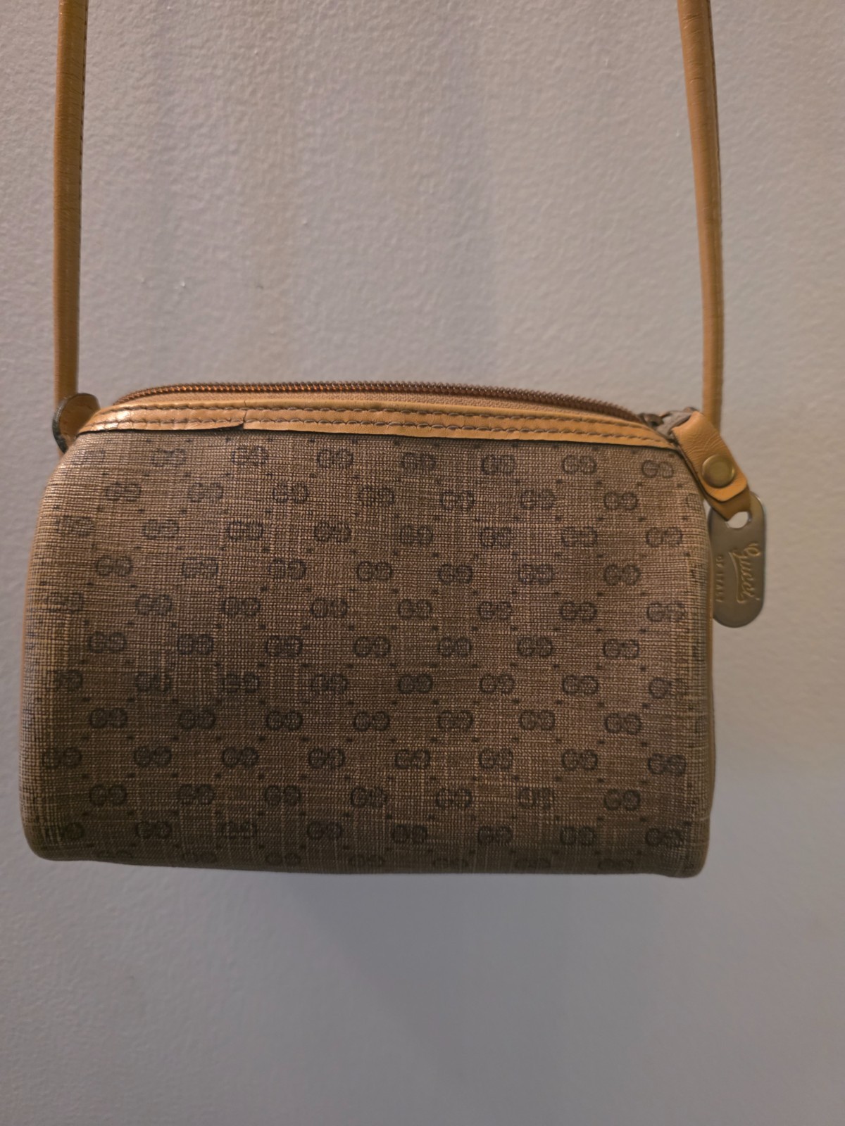 Vintage Gucci Micro GG Monogram Crossbody Bag Tan Leather Italy