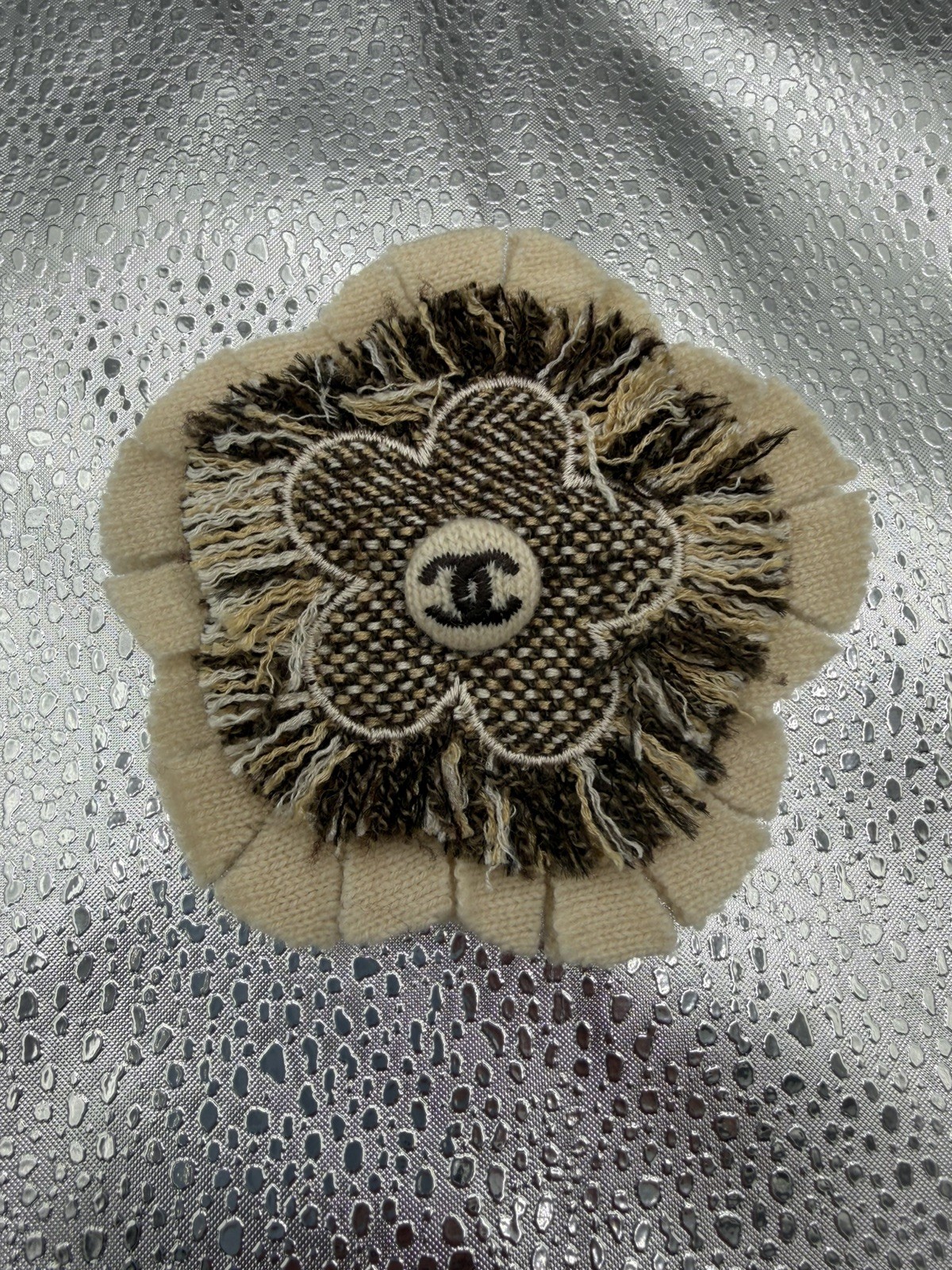 Chanel 100% AUTHENTIC Vintage Tweed Camellia Flower Brooch Pin Pendant