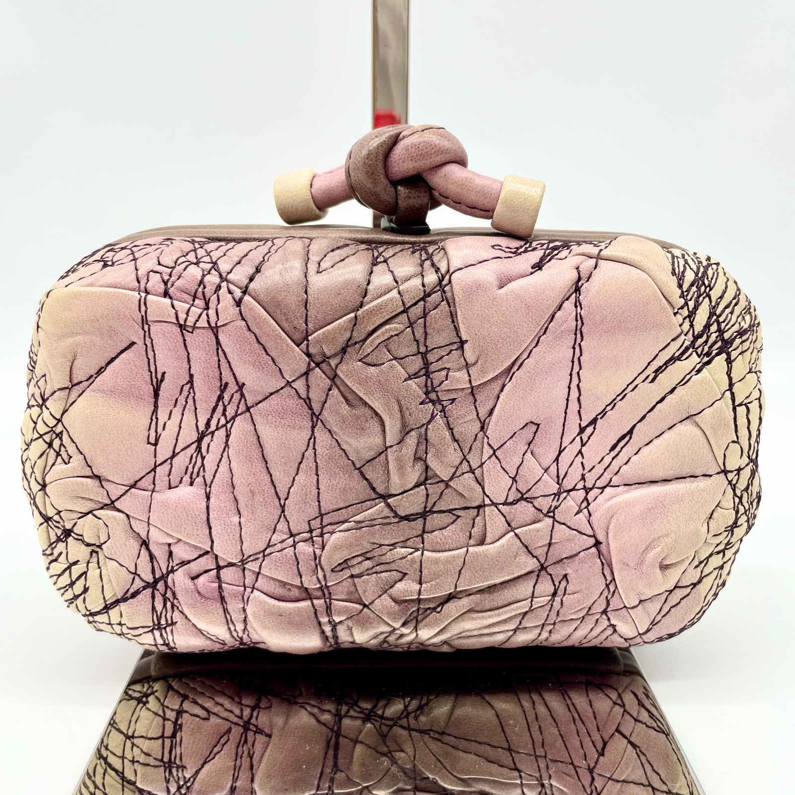 Bottega Veneta Knot Clutch bag Pouch Gradient color Leather Y2K Vintage Auth