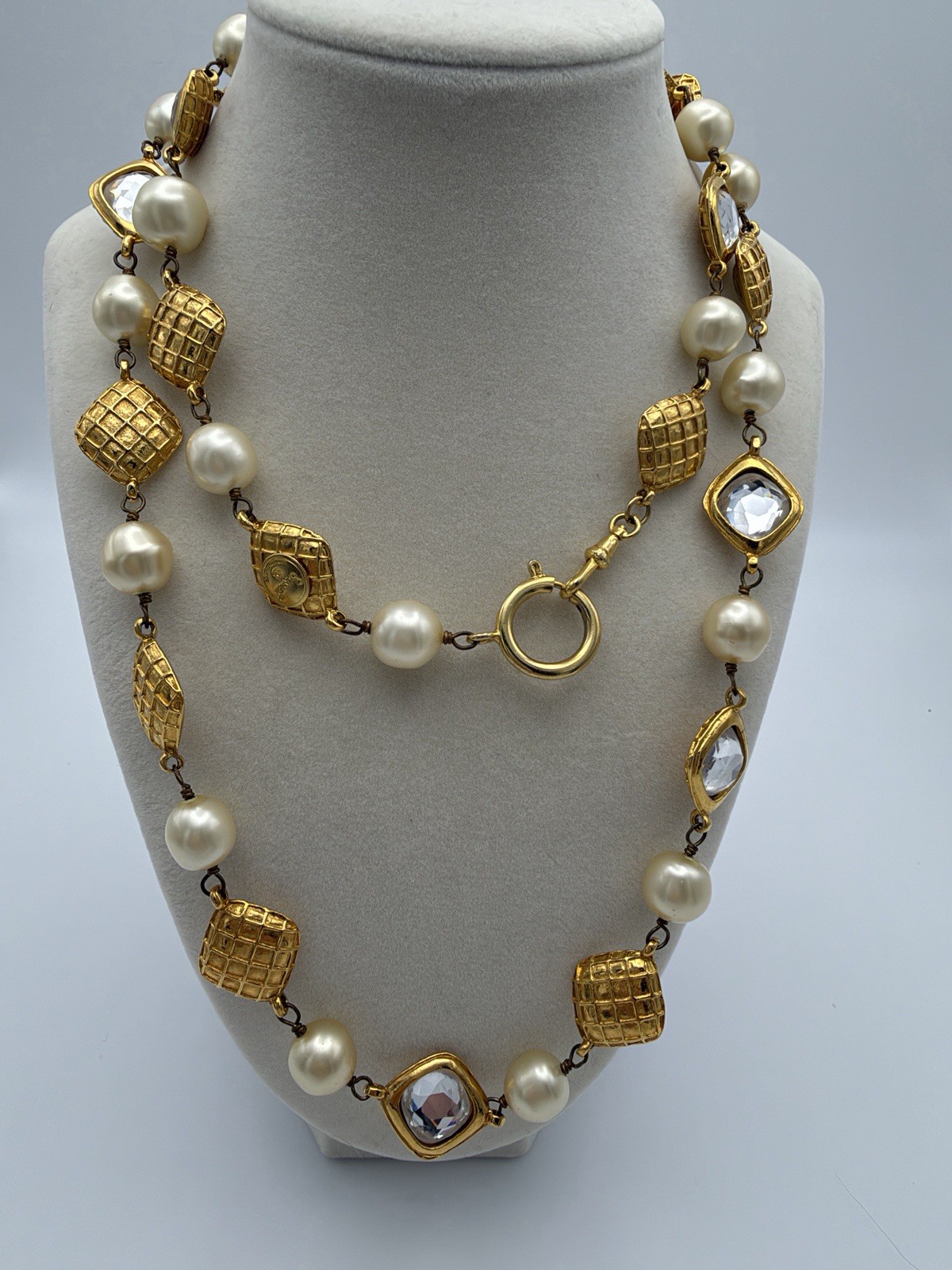 Authentic Vintage Chanel Haute Couture Quilted Crystal Faux Pearl Necklace Rare