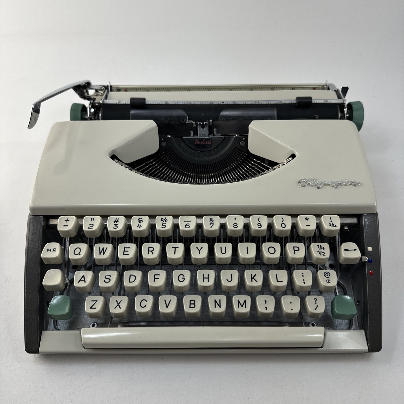 Vintage 1966 Olympia SF DeLuxe Portable Typewriter Model 5-13511772