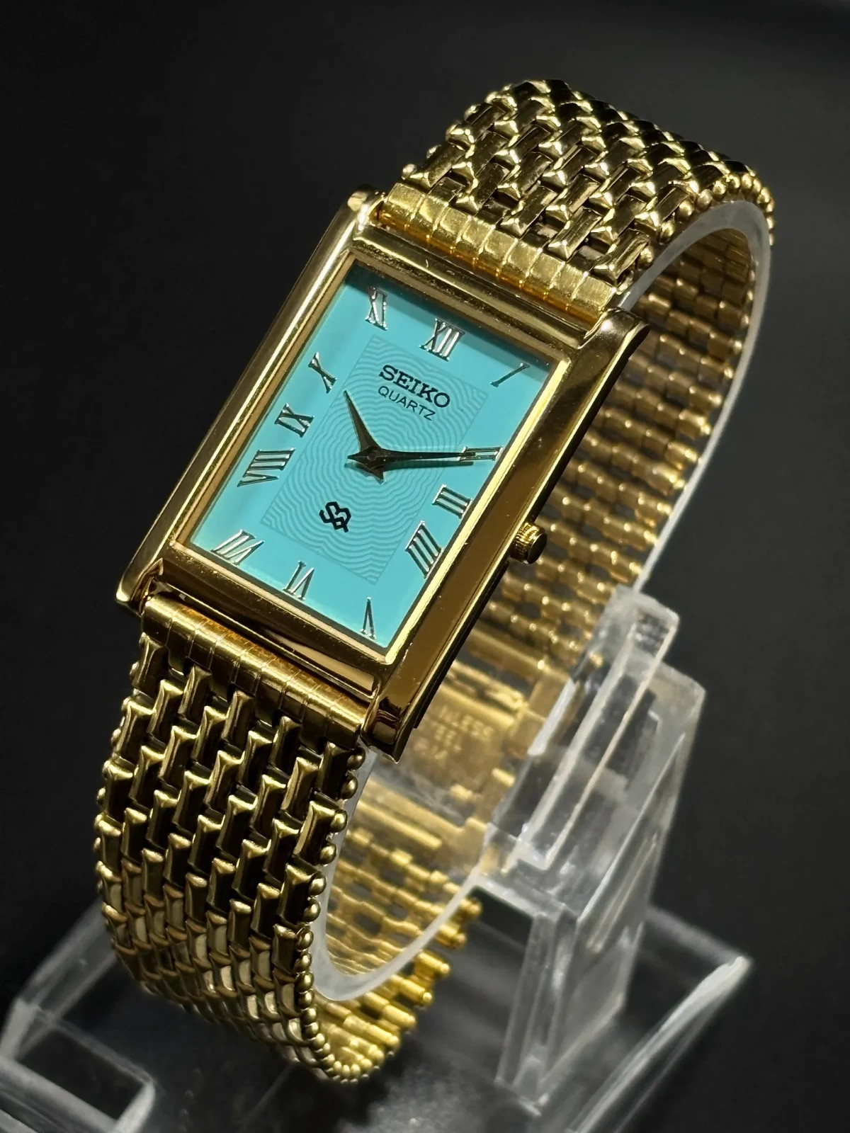 Vintage Refurbished Seiko Slim Men's Roman Dial Wrist Watch