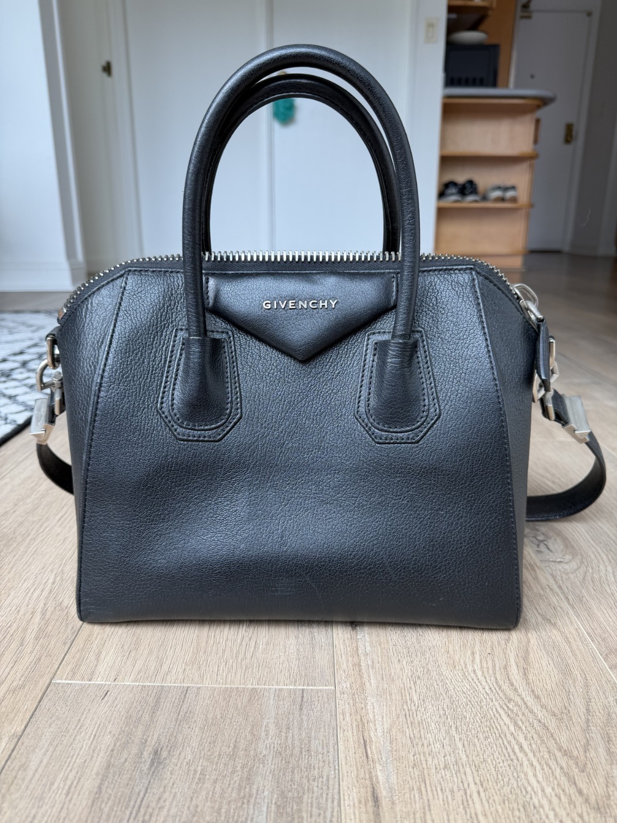 Givenchy Authentic Small Black Calf Leather Antigona Bag with Strap