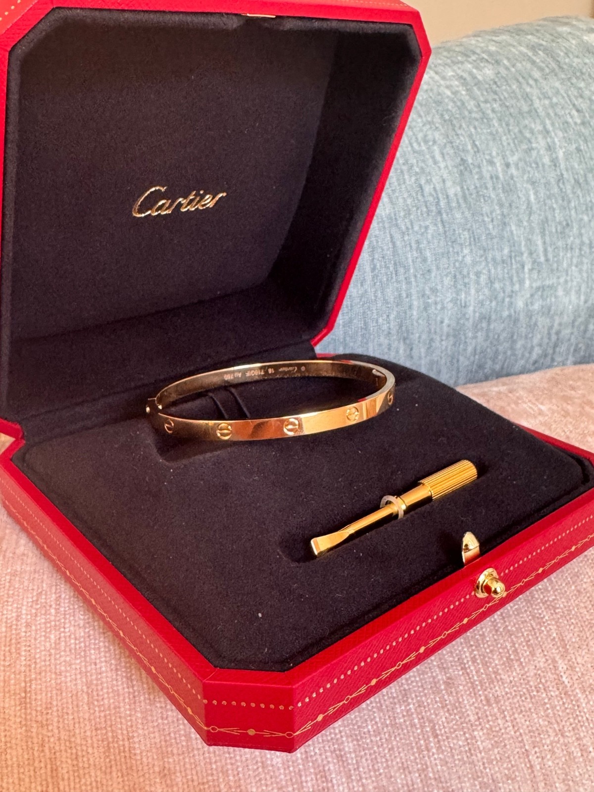 Brand New Cartier Medium Love Bracelet – 18cm – 18K Yellow Gold