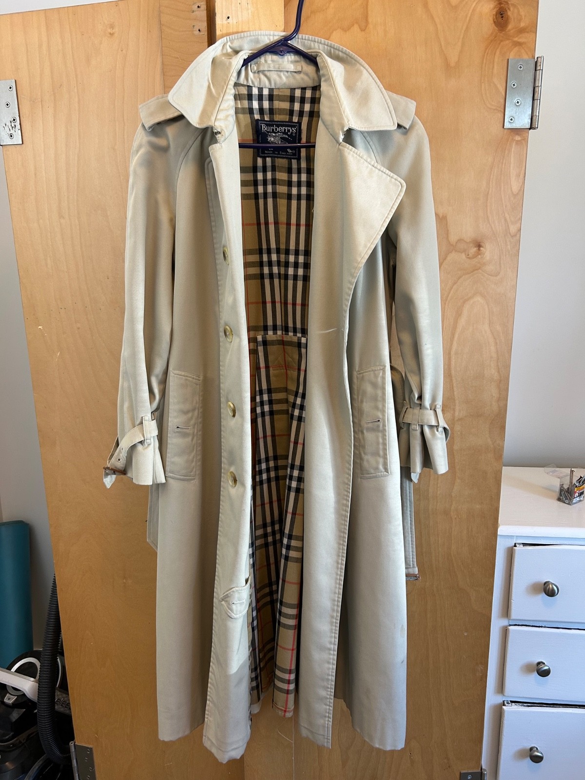 Vintage 80s Burberry medium trench coat authentic women