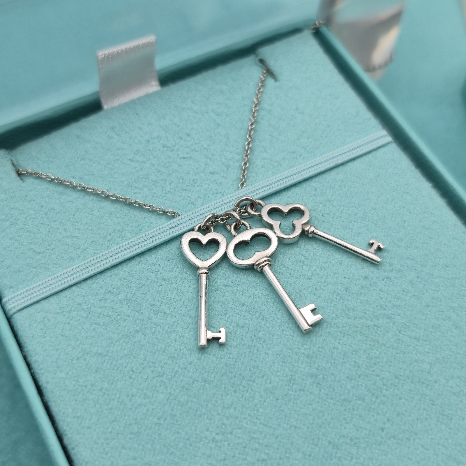 Vintage Tiffany & Co. Triple Mini 3 Keys Pendant 16" Necklace in Sterling Silver