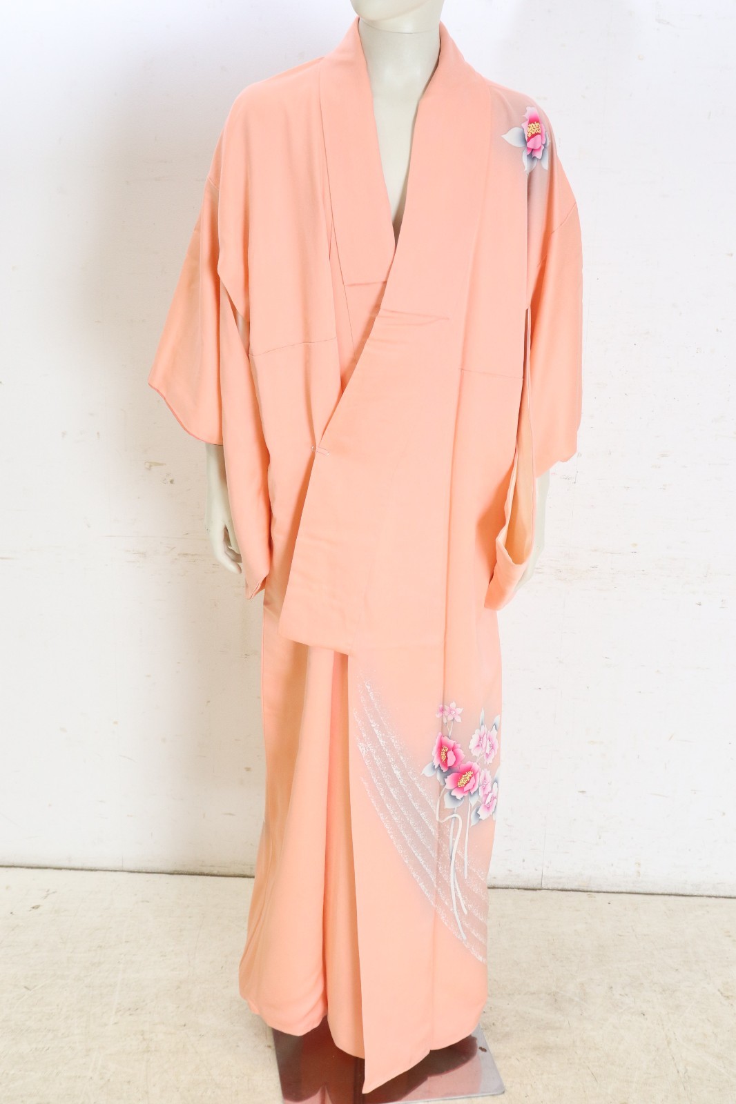 Vintage Japanese Silk Kimono Showa Era Silk Robe Peach Pink Floral Peony Dress
