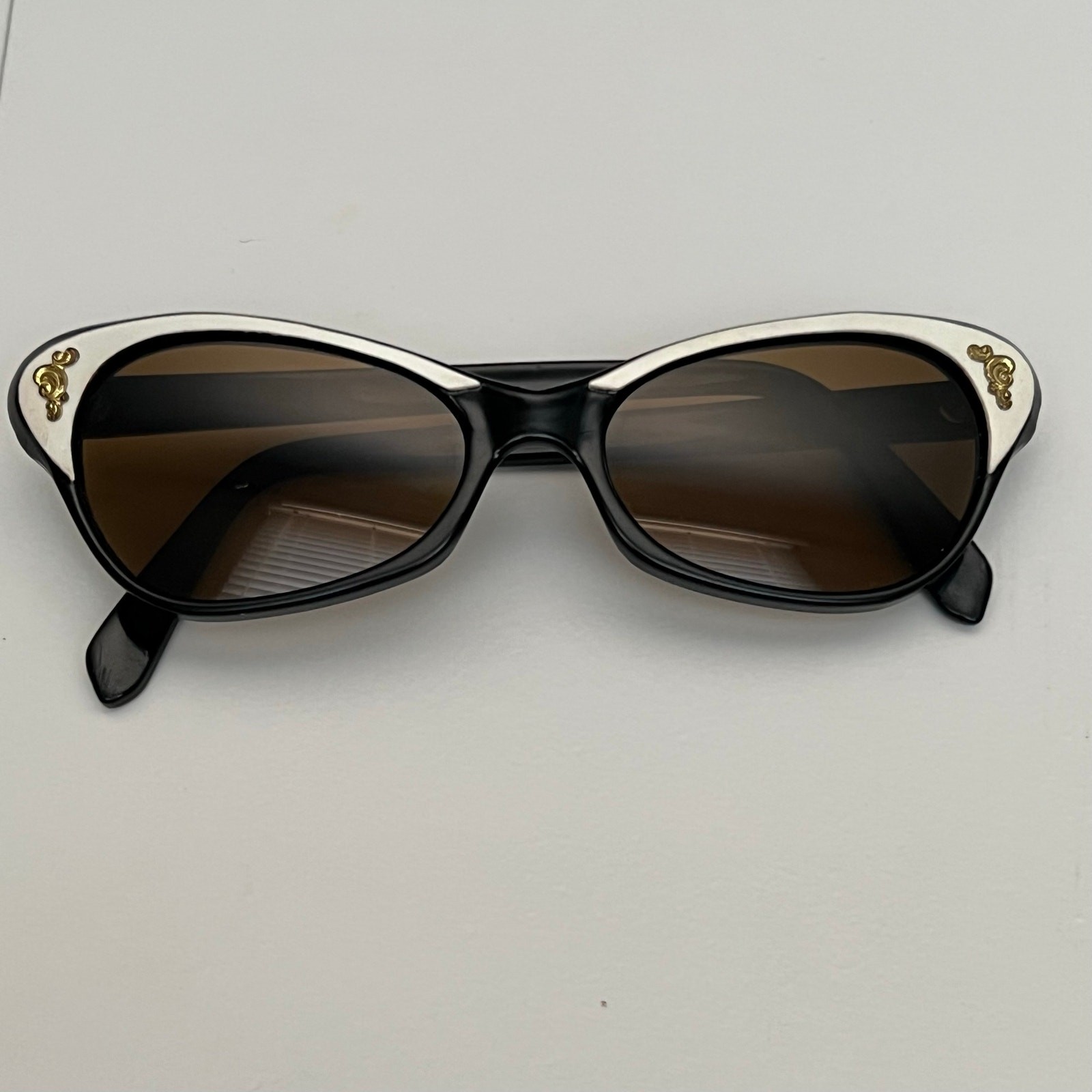 VINTAGE 1950's-60's SUNGLASSES | White, Black & Gold Accent Cat-Eye | Small