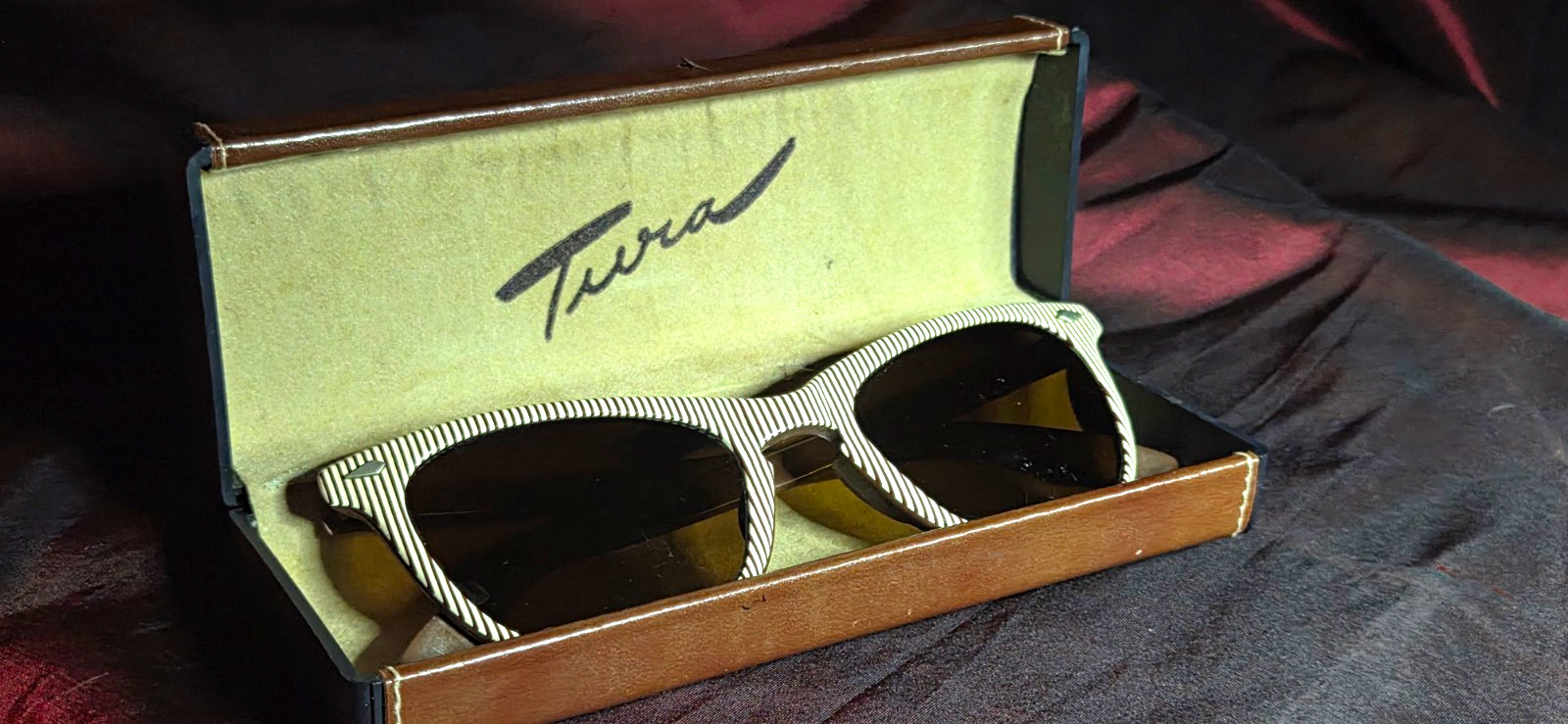 Vintage 1950s Tura Cat Eye Sunglasses Cosmetan CX23-50 Pinstripe Frame w/ Case