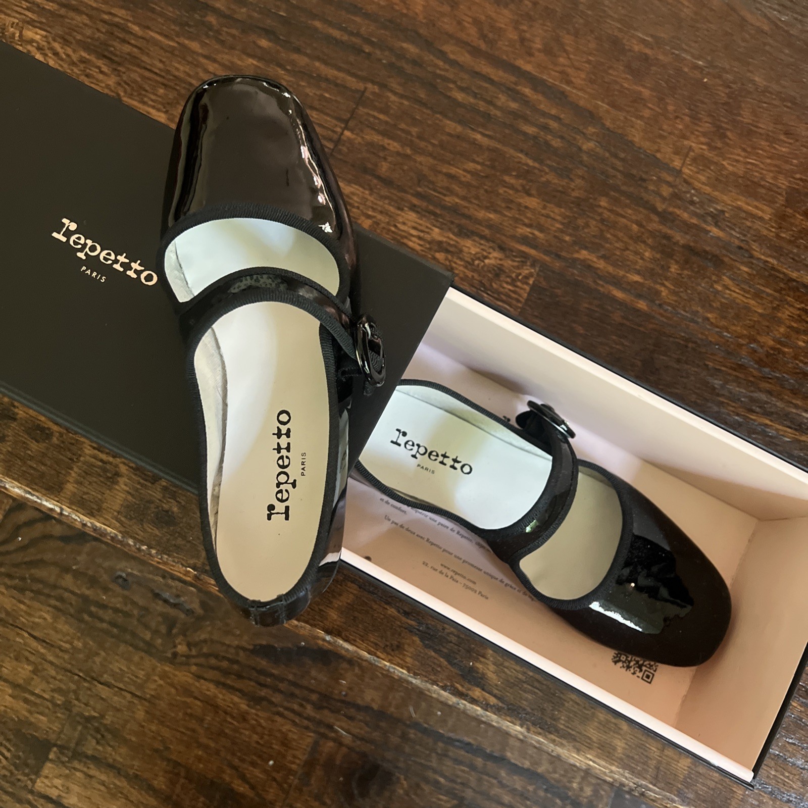 Repetto strap ballet shoes patent  36