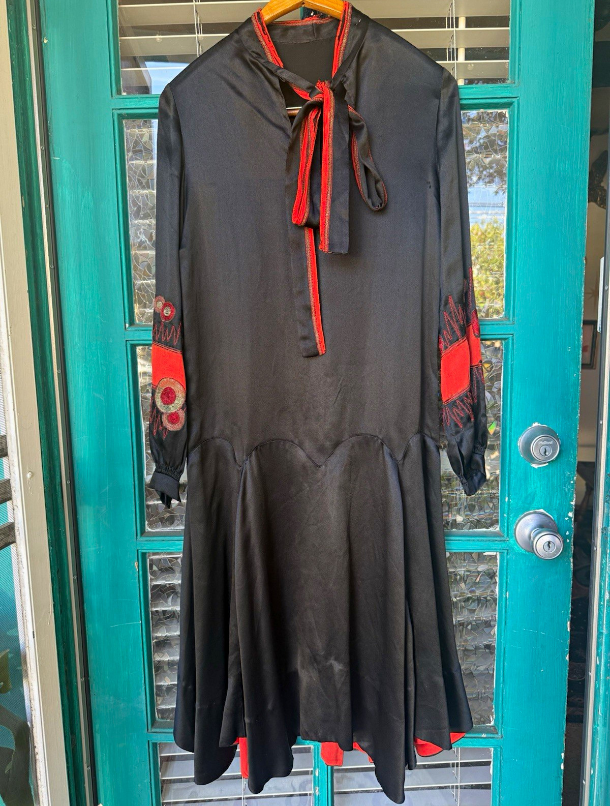 Vintage 1920s Women's Black & Red Silk Embroidered Tie Neck Dress, Flapper Era