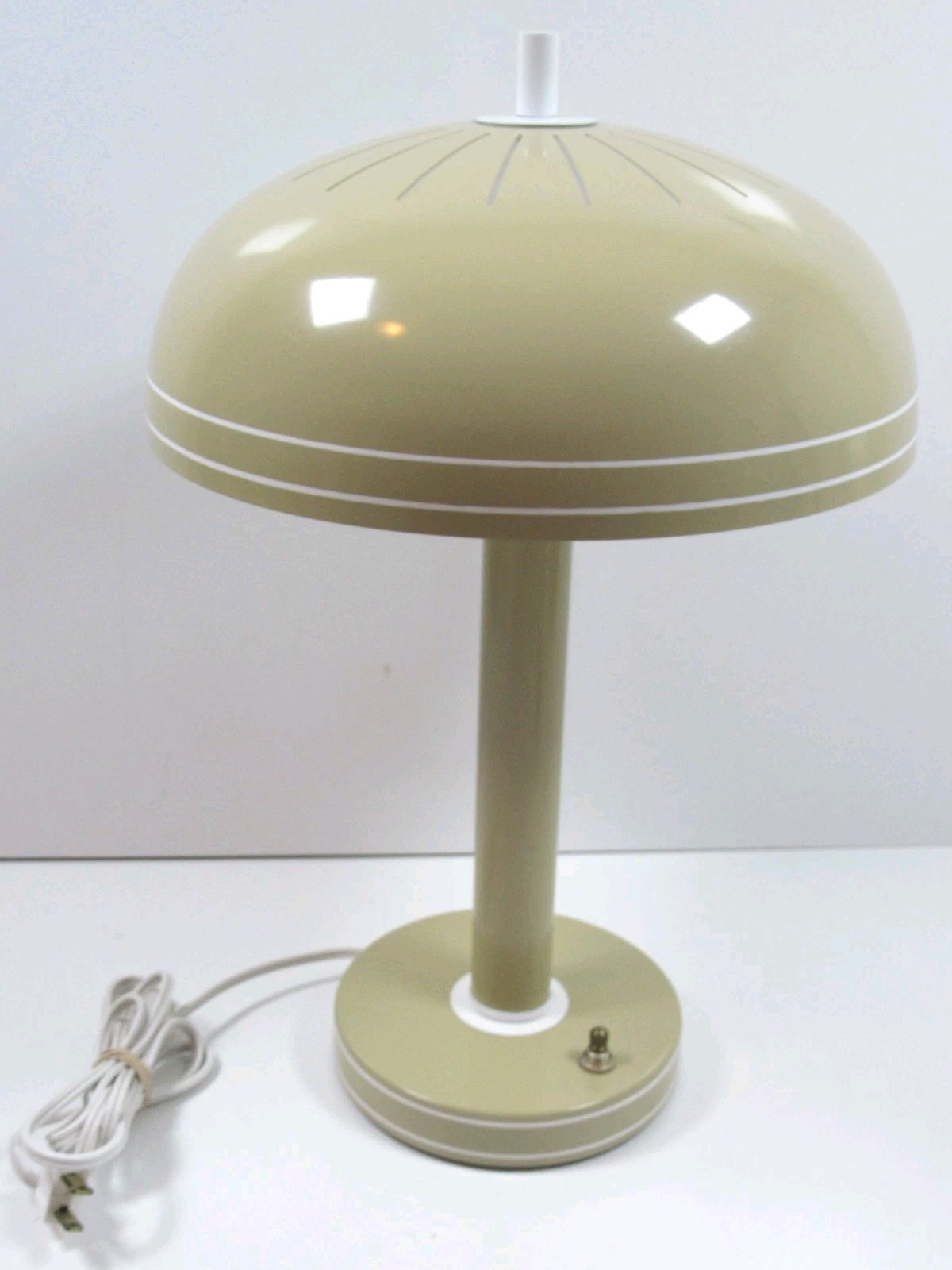 Vintage Mid Century Mushroom Metal Desk Lamp 15"