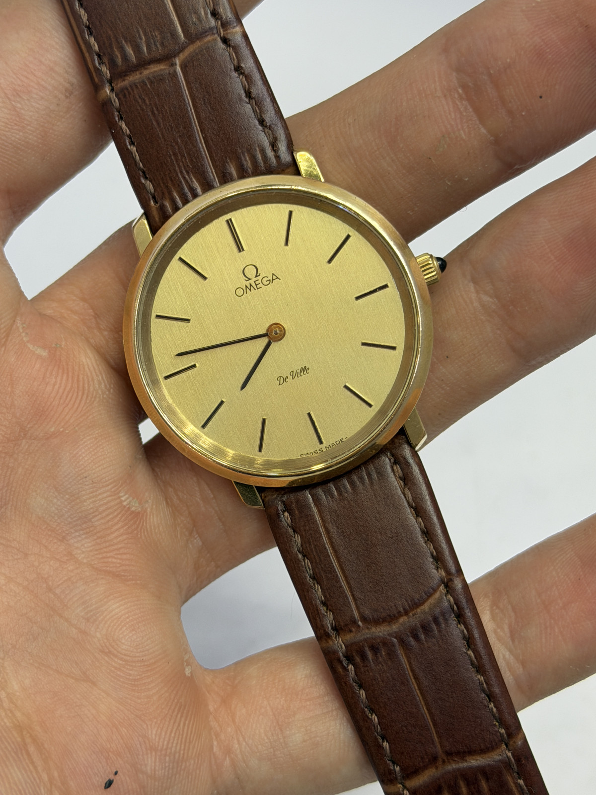 Vintage near mint Omega De Ville manual winding gold-plated. 