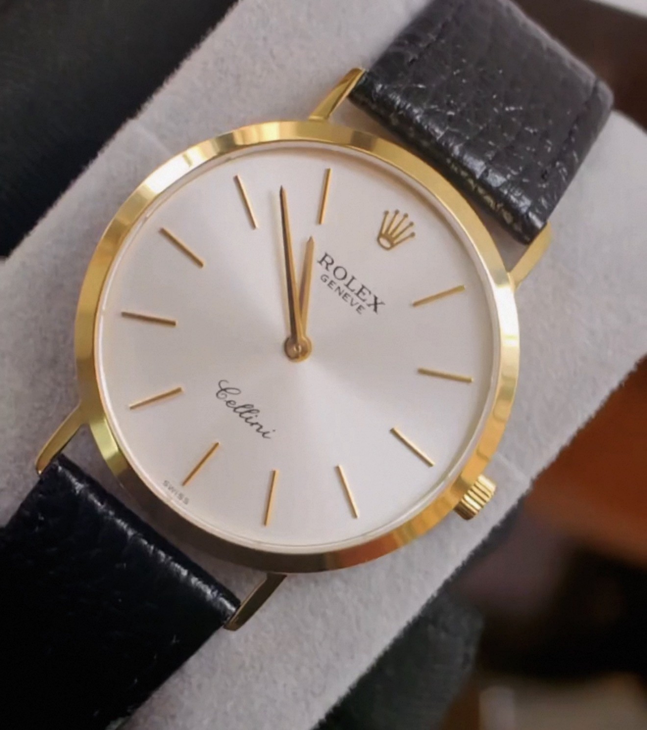 Vintage Rolex Cellini 39MM 18K Watch