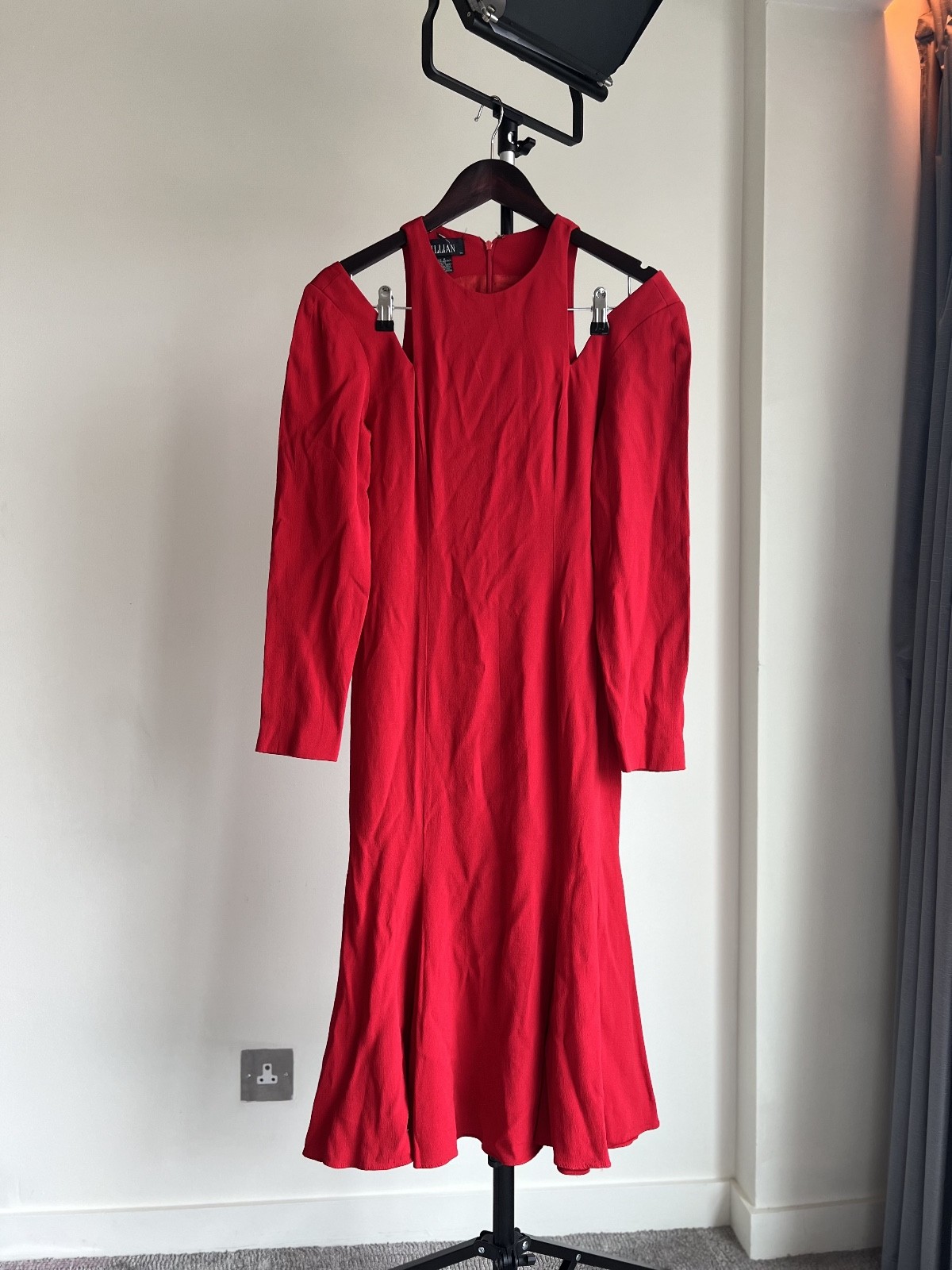 Where to Find Real Silk Dresses in Barcelona