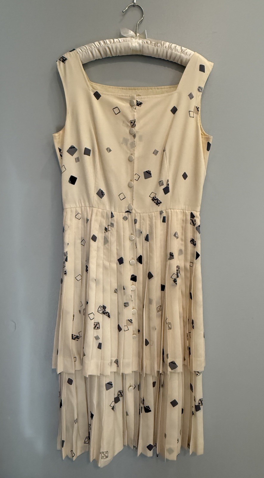 Valentino Miss V Women's Sleeveless Dress Size 46 Made Italy
