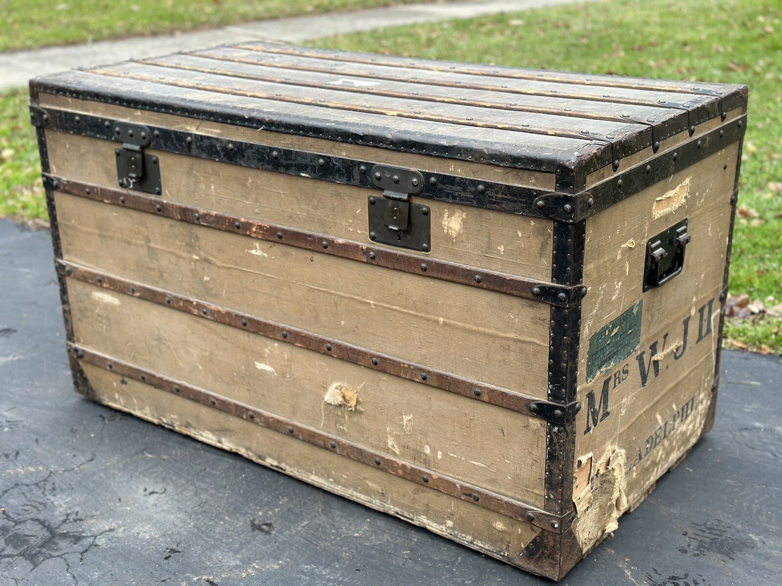 Louis Vuitton Large Steamer Trunk 19th Century with Key