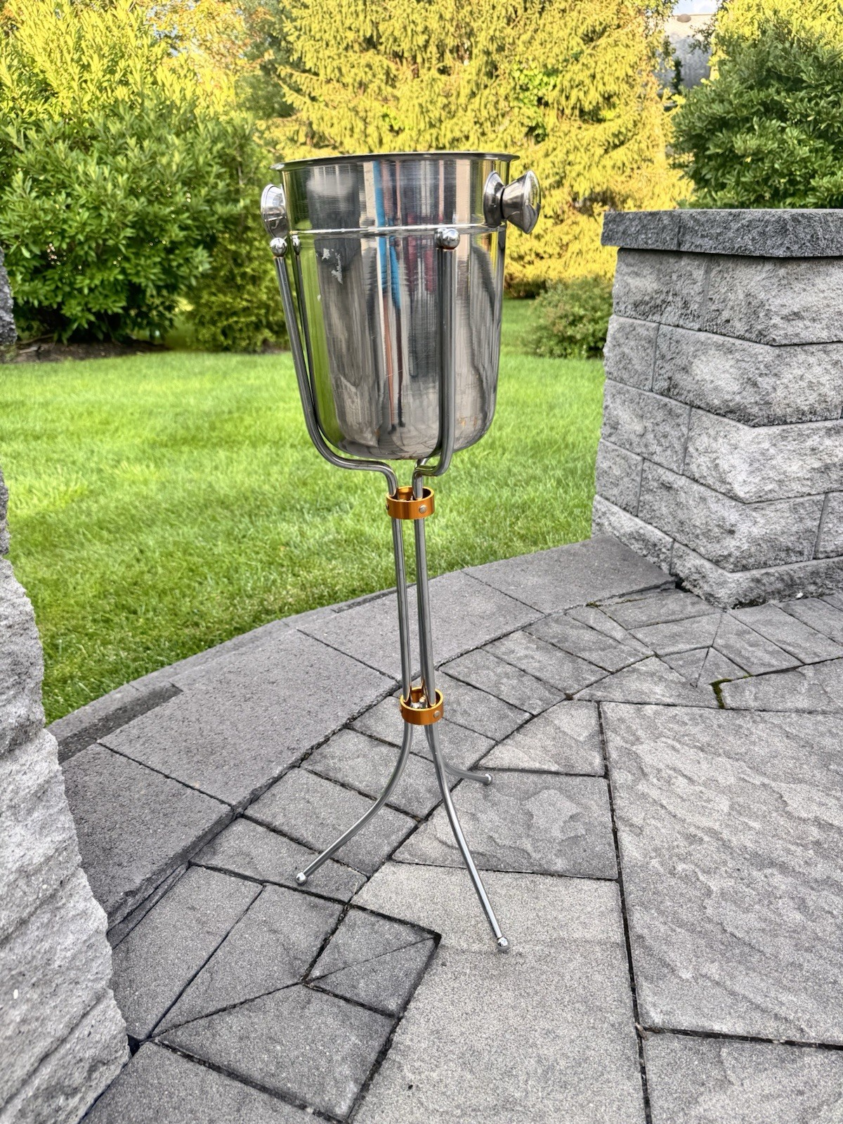 VTG MCM Hollywood Regency Chrome stainless Ice Bucket on Stand 32” Tall