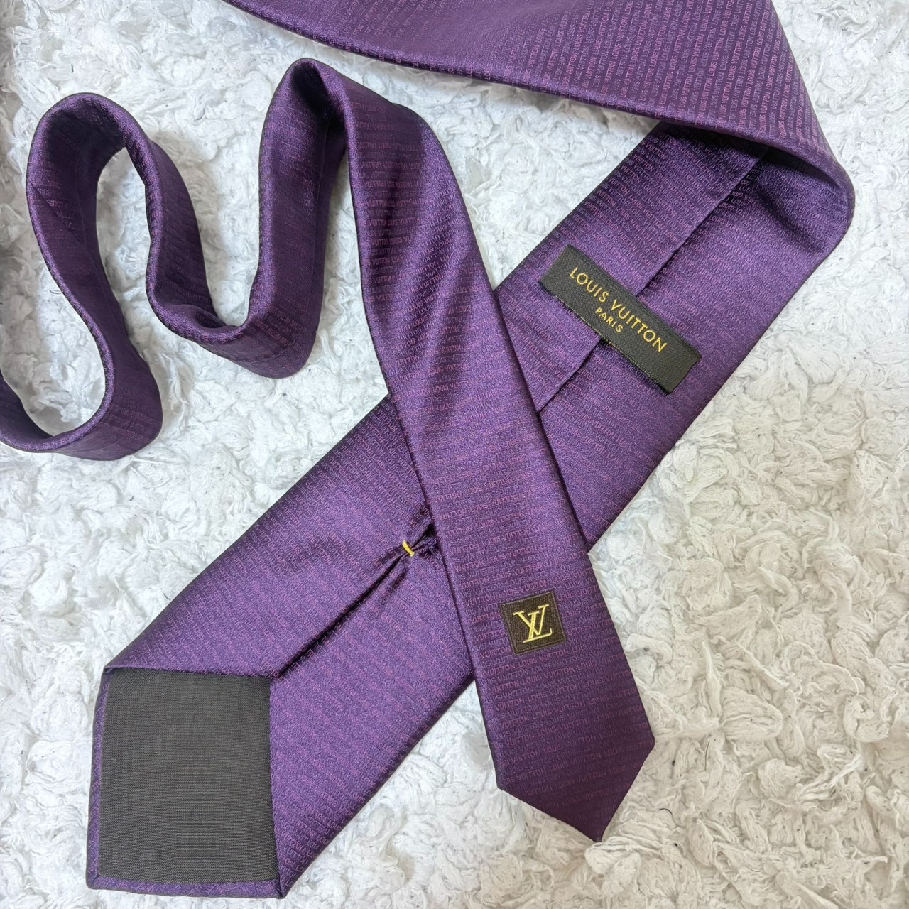 LOUIS VUITTON  100% Silk Necktie Logo Purple Vintage Made in Italy