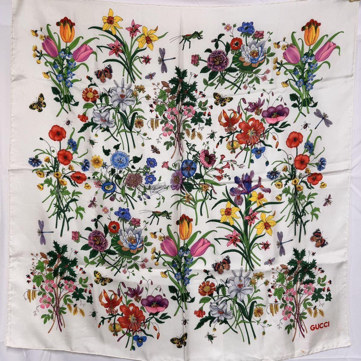 GUCCI Vintage Flora Pattern Square Silk Scarf 67x67cm White Multicolor Botanical