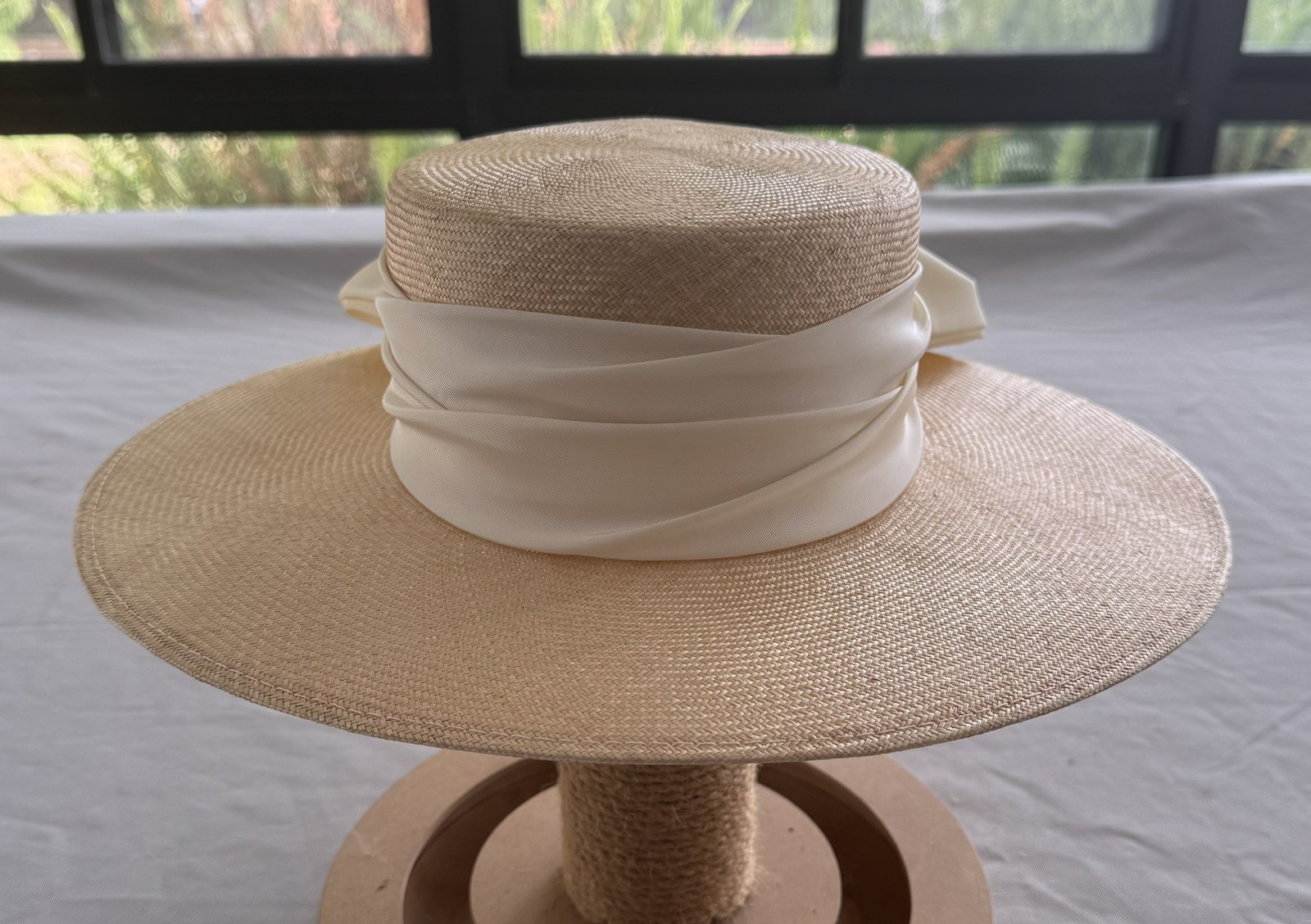 Vintage Georgi Womens Wide Brim Straw Hat with Bow - Cream One Size