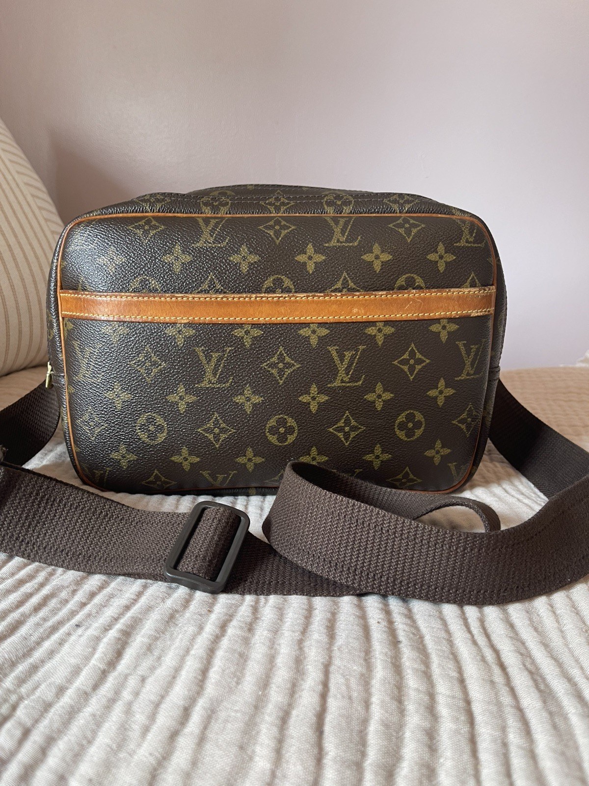 Vintage Louis Vuitton Monogram Reporter PM, Messenger Bag. Guaranteed Authentic