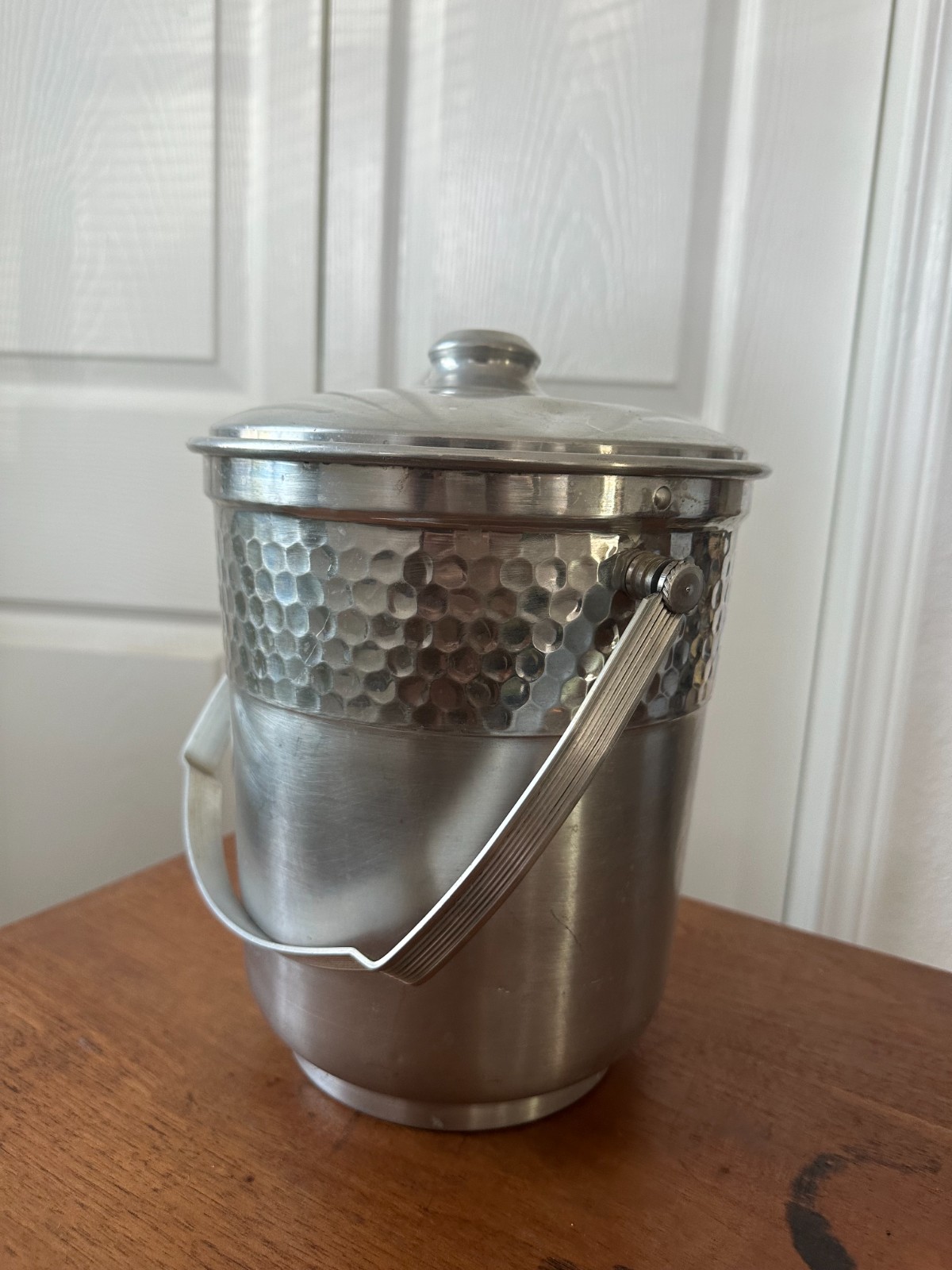 VINTAGE MID CENTURY  Ice Bucket Hammered Aluminum Large  Made In Italy