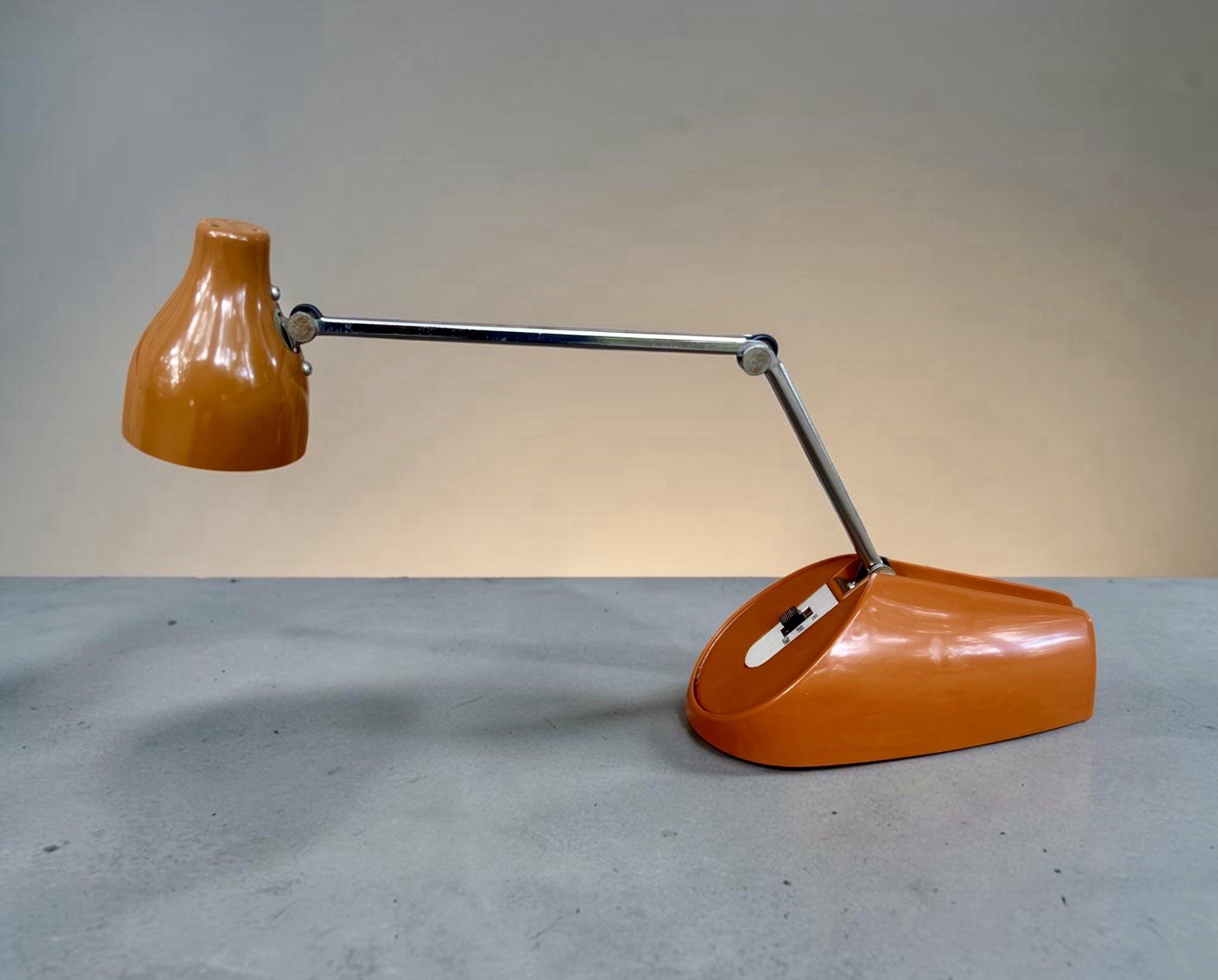 RETRO Mid Century Hamilton Industries Brown Folding Desk Lamp Vintage Works