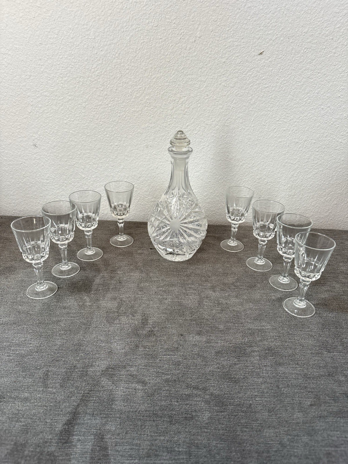 Vintage Lead Crystal Decanter Starburst Flower With 8 Cut Glass Cups