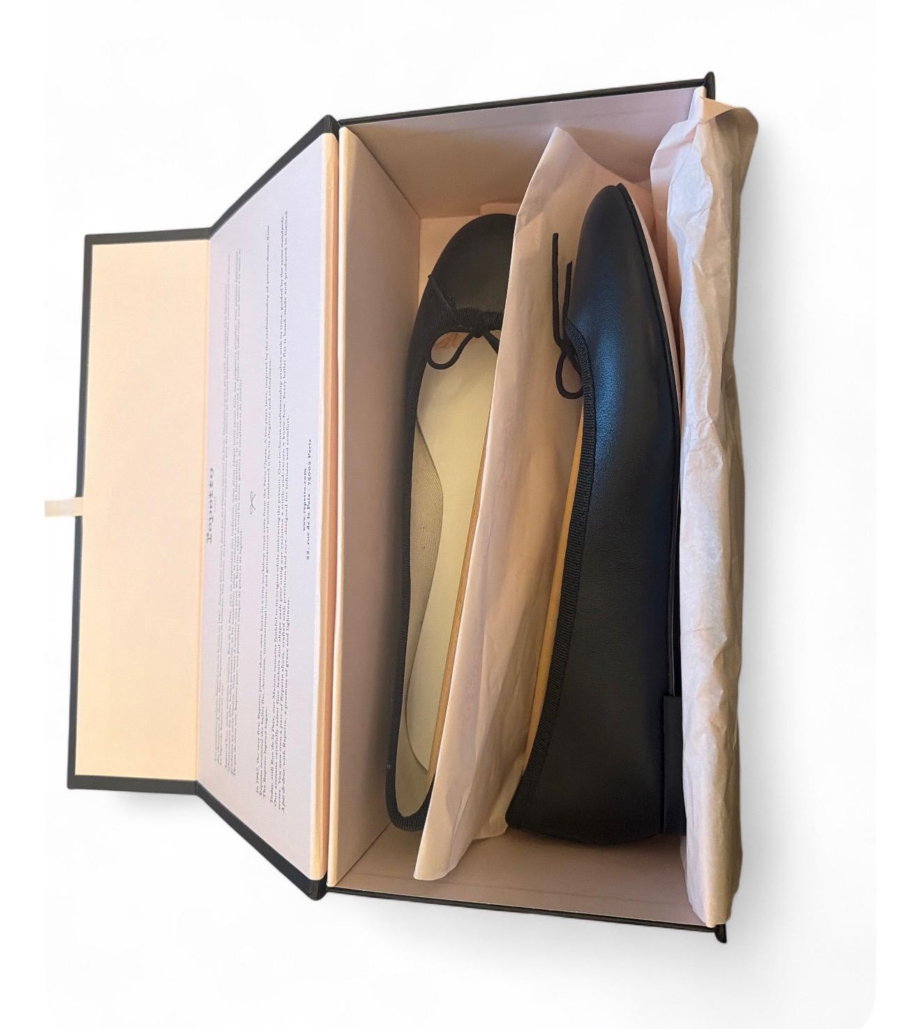 Repetto Cendrillon Patent Leather Ballet Flats in Black - 38.5 EU/7.5-8 US