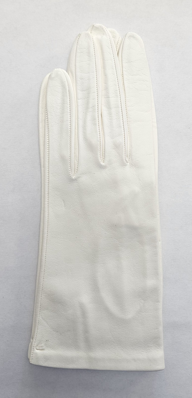 VINTAGE LADIES/KIDS WHITE LEATHER GLOVES SIZE 7 NEW WITHOUT TAGS