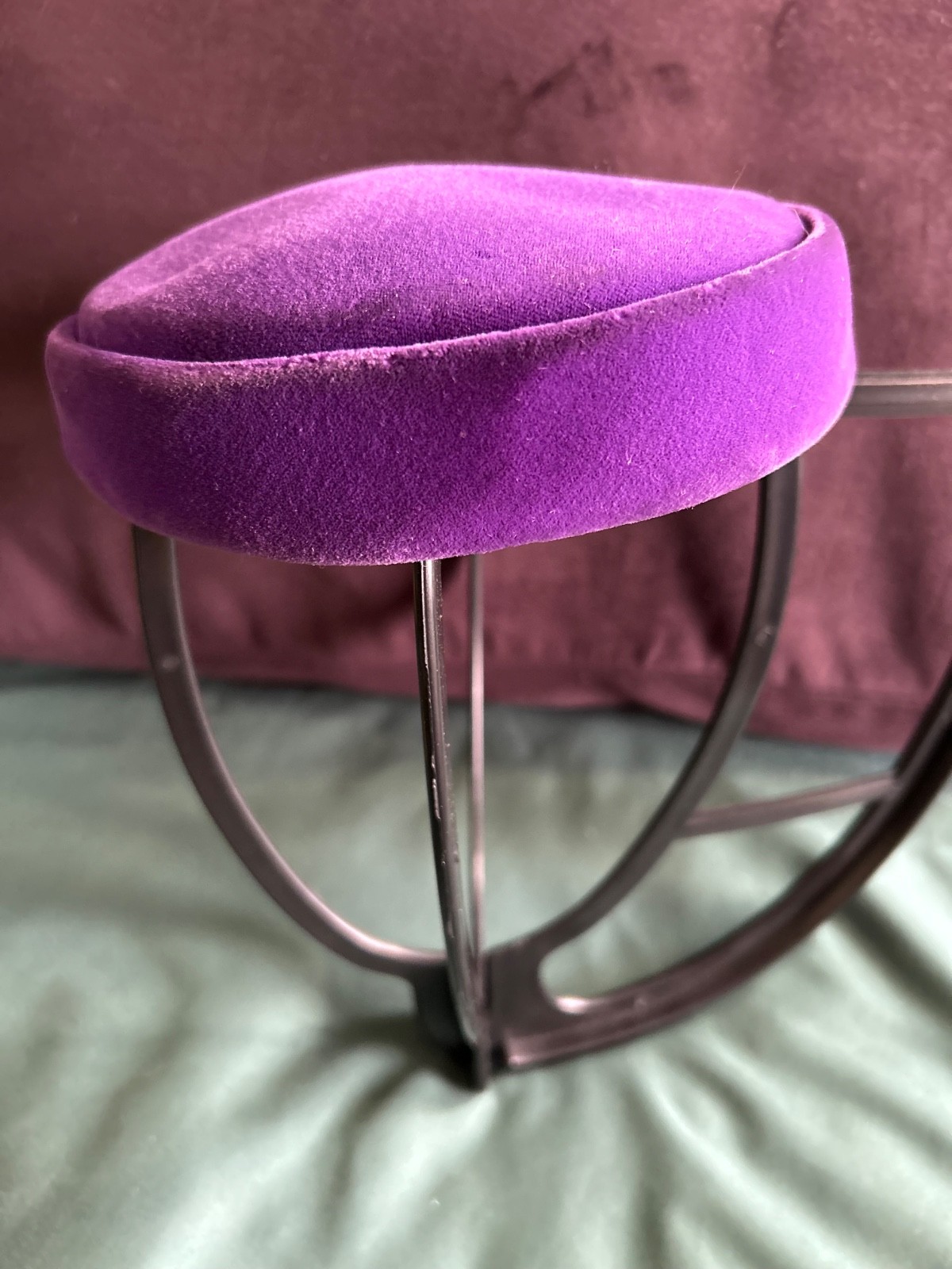 B Altman vintage 1950s purple beret