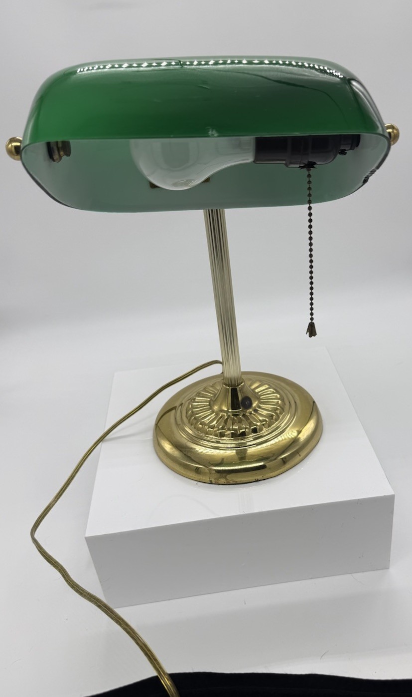 Vintage MCM Brass Bankers Desk Lamp Green Glass Shade Taiwan Pull Chain Works