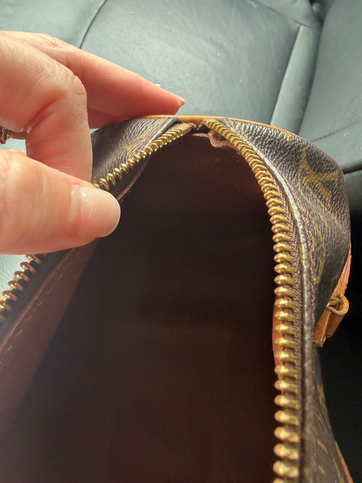 Louis Vuitton Papillon 30 Monogram Canvas Vintage Handbag Brown LV Barrel Bag