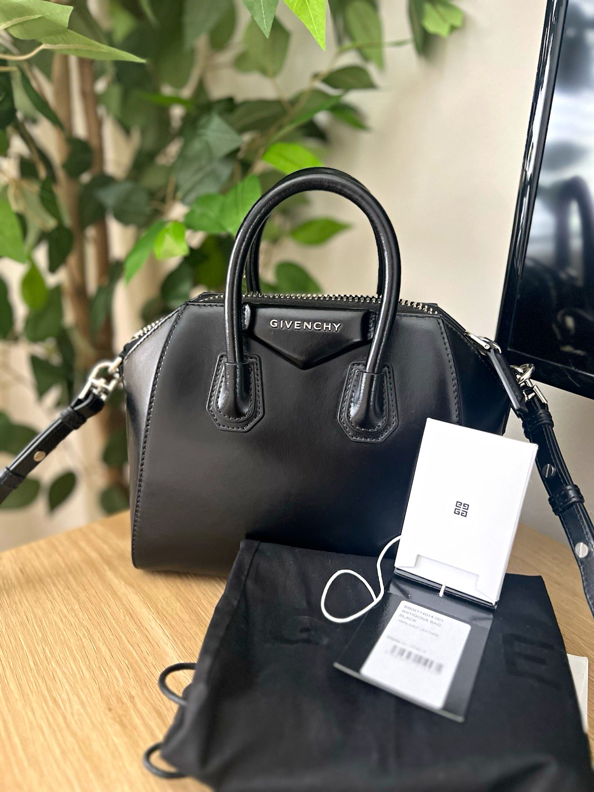 Givenchy Antigona Mini