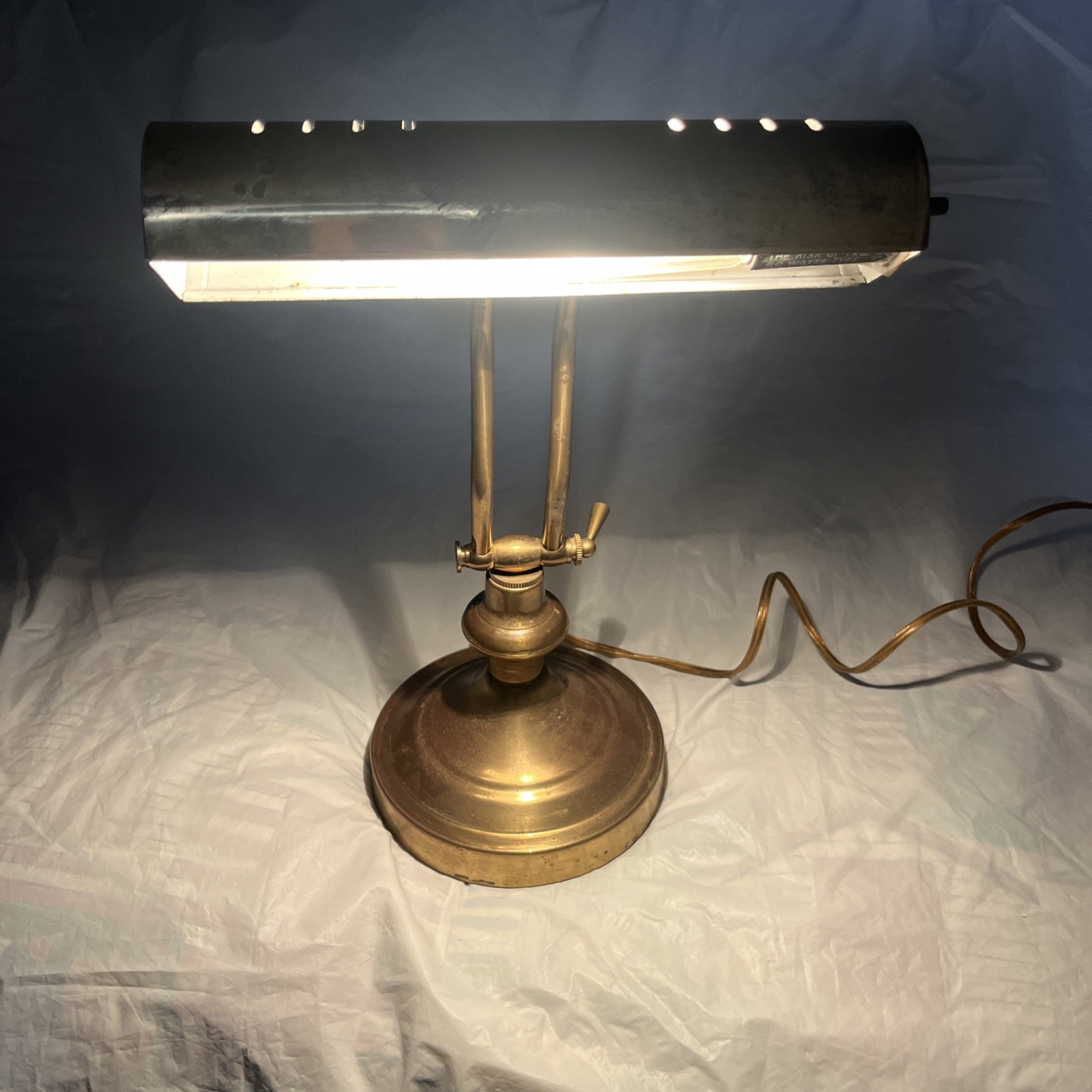 Vintage Brass Bankers Desk Adjustable Lamp Art Decor Piano Light~Works~Very Nice