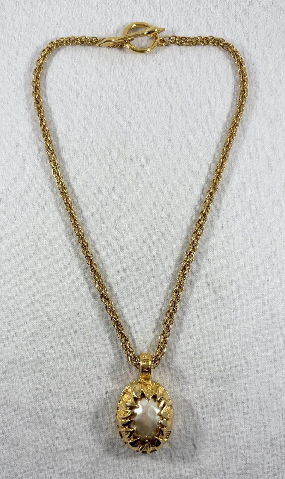 Vintage FENDI Necklace Goldtone Faux Pearl 18” Long