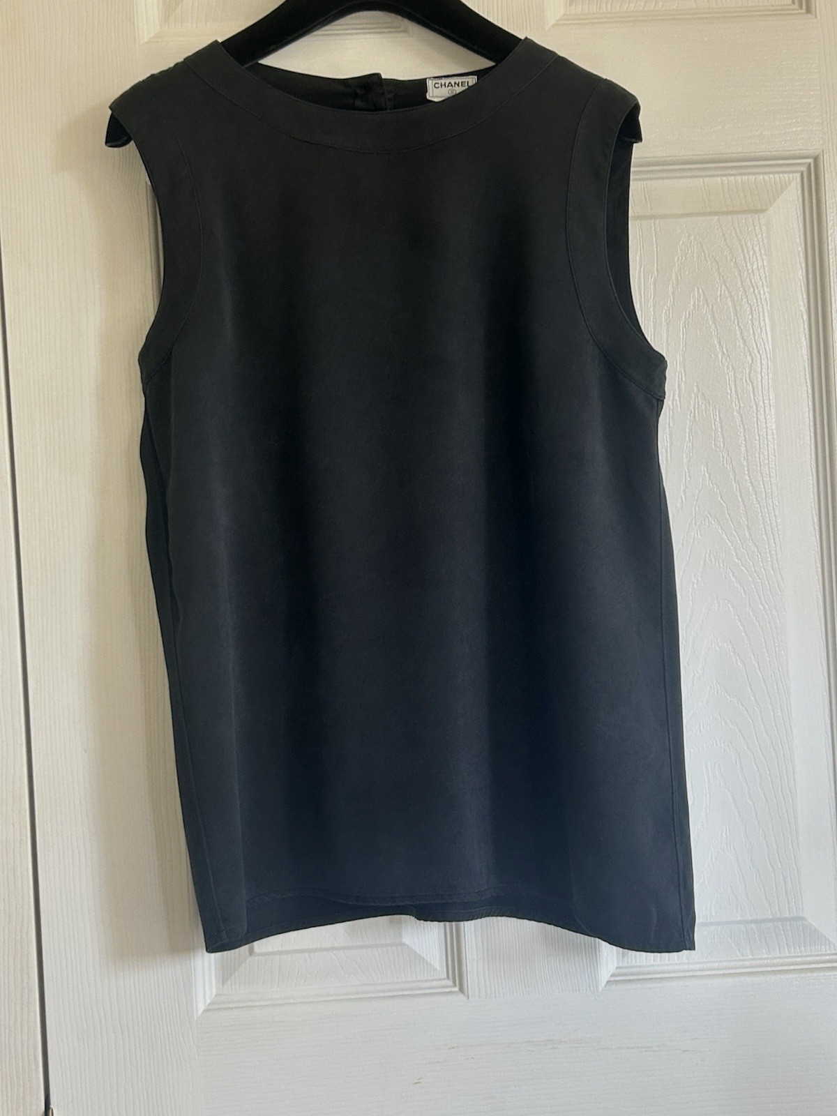 CHANEL Vintage Black Sleeveless Blouse Chanel Quilt Gold Buttons ~ Medium